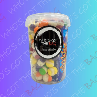 Freeze dried sweets in tub for cake toppings