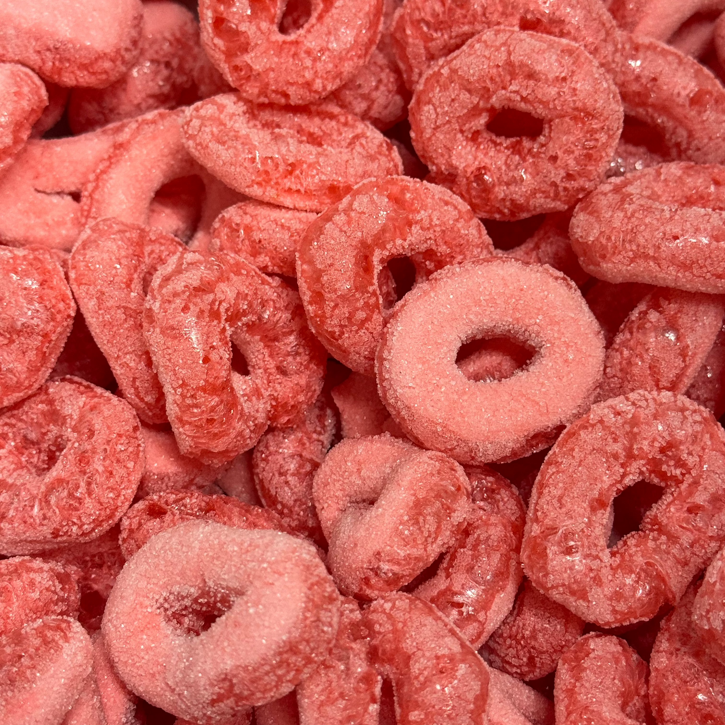 Juicy Strawberry Crunch Rings – Freeze-Dried Cake & Ice Cream Topping